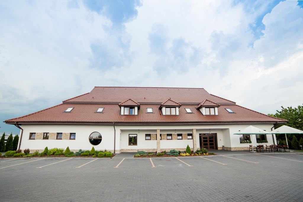 Grodztwo Gosciniec Nad Goplem酒店 外观 照片
